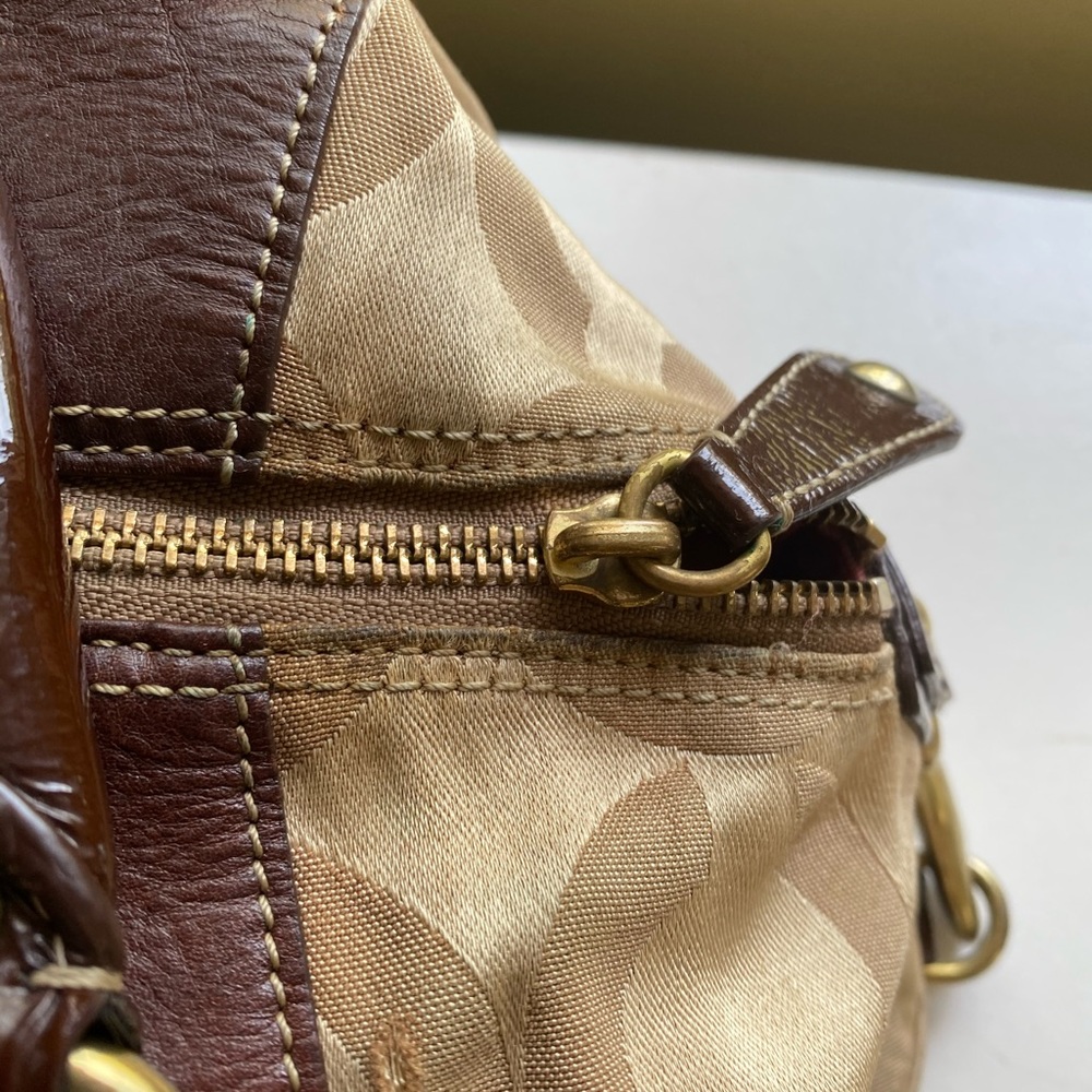 Collection Coach Mini Bag - Picture 7 of 9